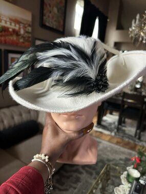 Vintage White Leslie James Wide Brim Sinamay Feathers Kentucky Derby Church Hat